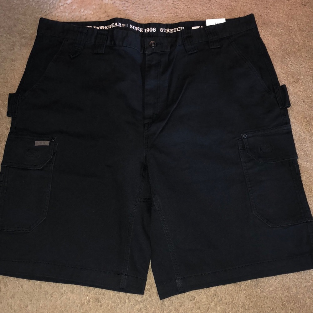 Smith’s cargo shorts